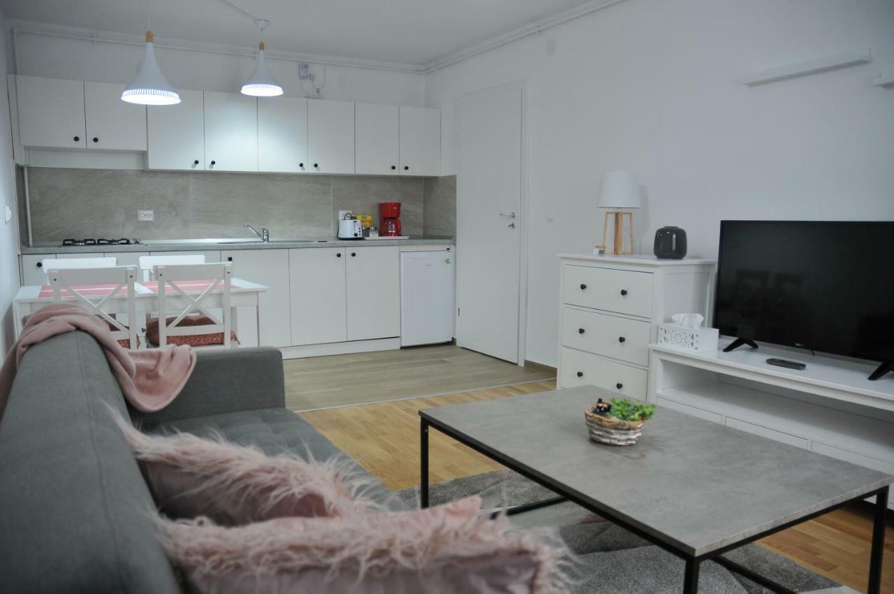 Ana Cristina Apartament ซิวิโชอารา ภายนอก รูปภาพ